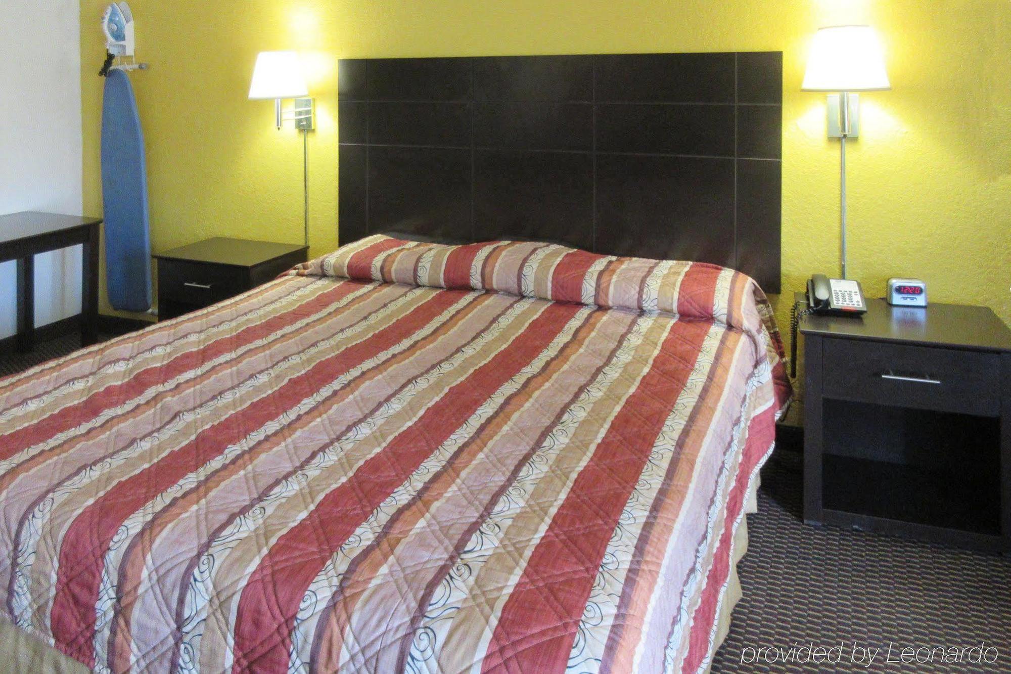 Hotel Econo Near Lackland Air Force Base-seaworld San Antonio